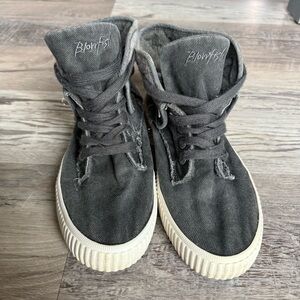 Mukluks Slippers Womens Amira Booties Slip On Flats Cream Knit Comfort